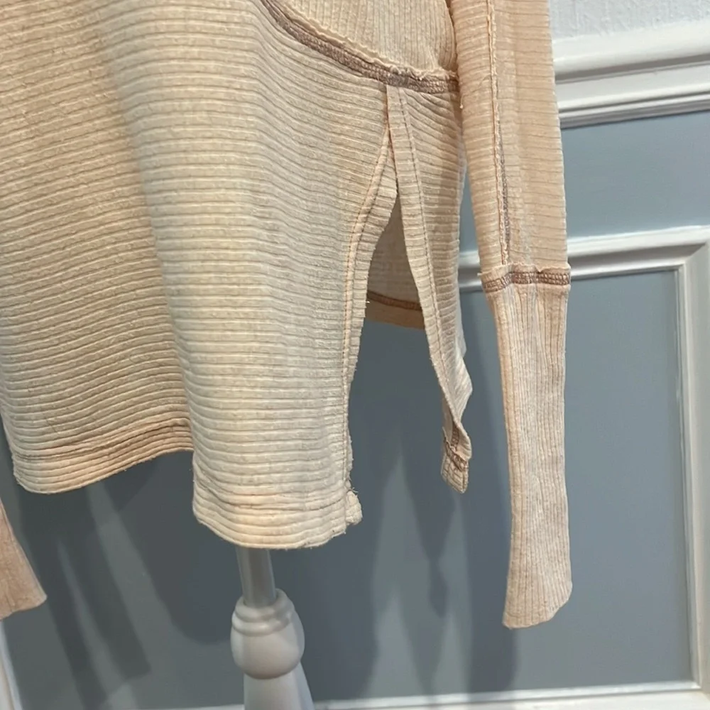 FREE PEOPLE LONG SLEEVE TUNIC TOP - SIZE XS
